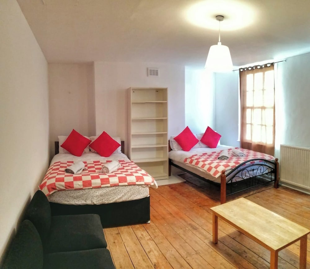 House in Central London - Sleeps up to 16