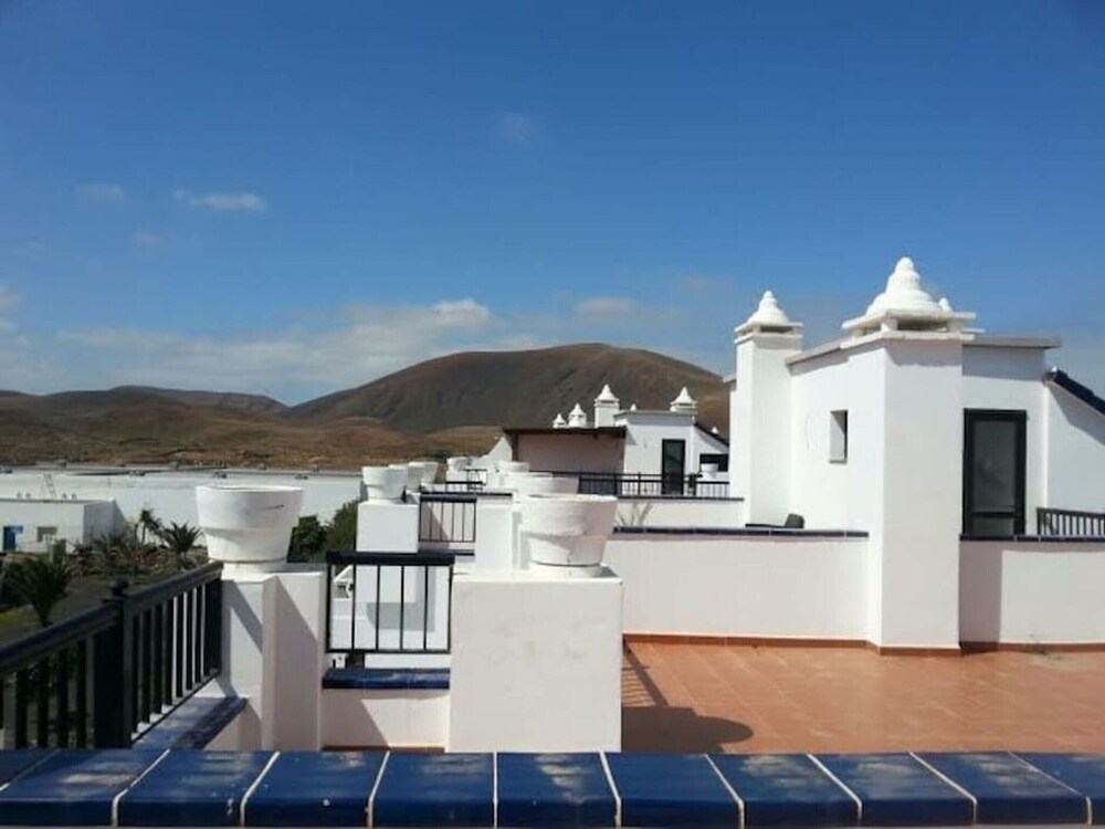 Spacious Vacation Home in Corralejo