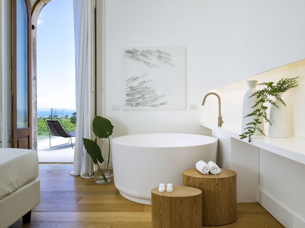 Zash Country Boutique Hotel