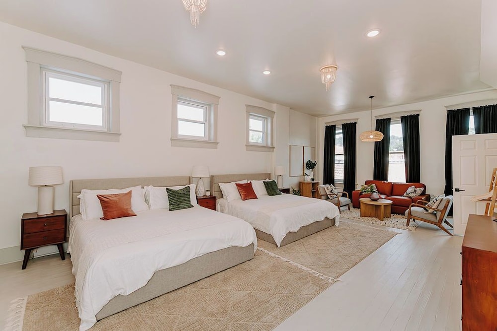 East Main Lofts