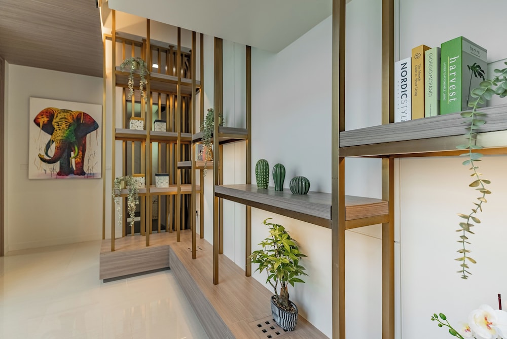Panora Villa 8119 By Villacarte