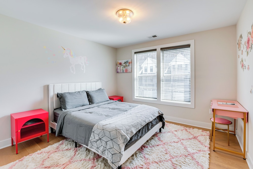 10 Mi to Morristown: Stylish Home Near Trails!