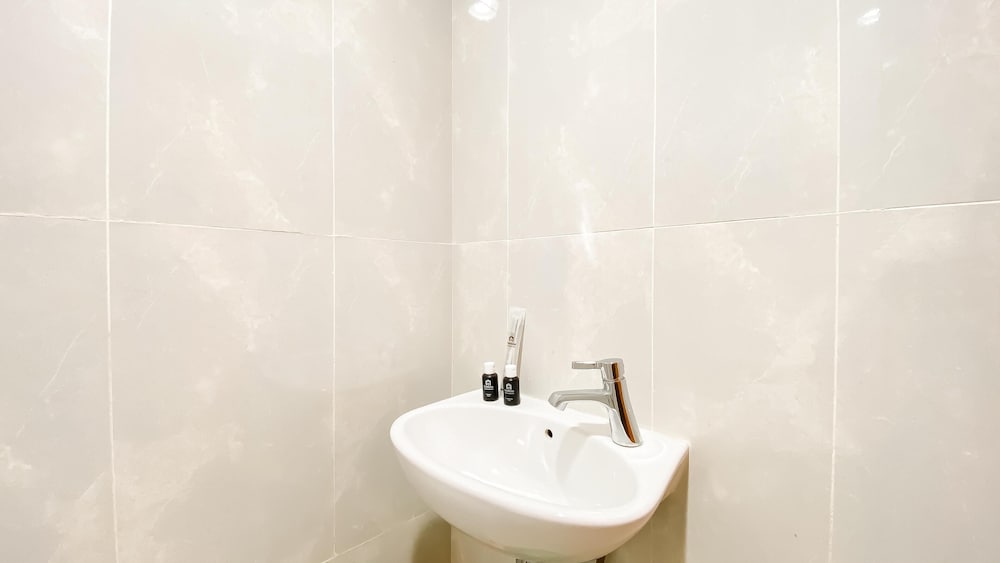 City View Studio Apartment at Evenciio Margonda