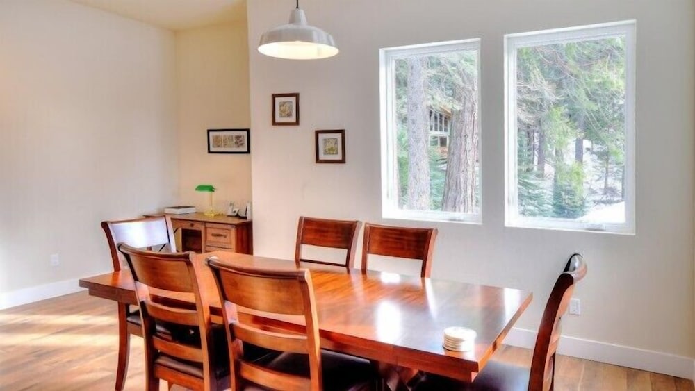 Scenic Wonders Eureka 3 Bedrooms view 5