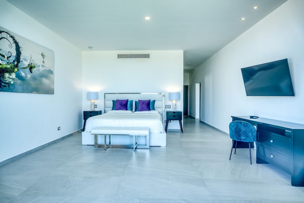 Cap Cana Villa for Rent Modern Fresh and Fully-equipped Oceanfront Villa