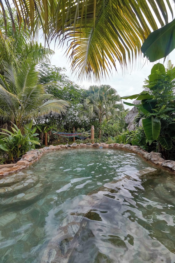 CHALET TROPICAL Hotel & Restaurant-Pizzeria