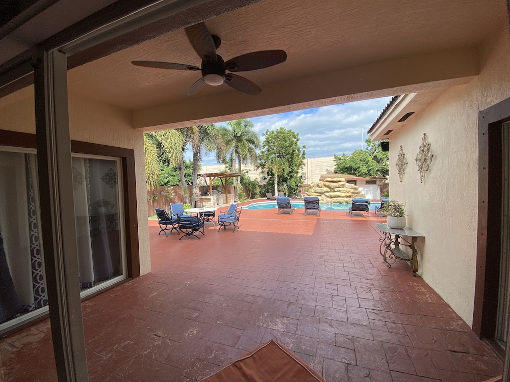 Andy Resort Luxury