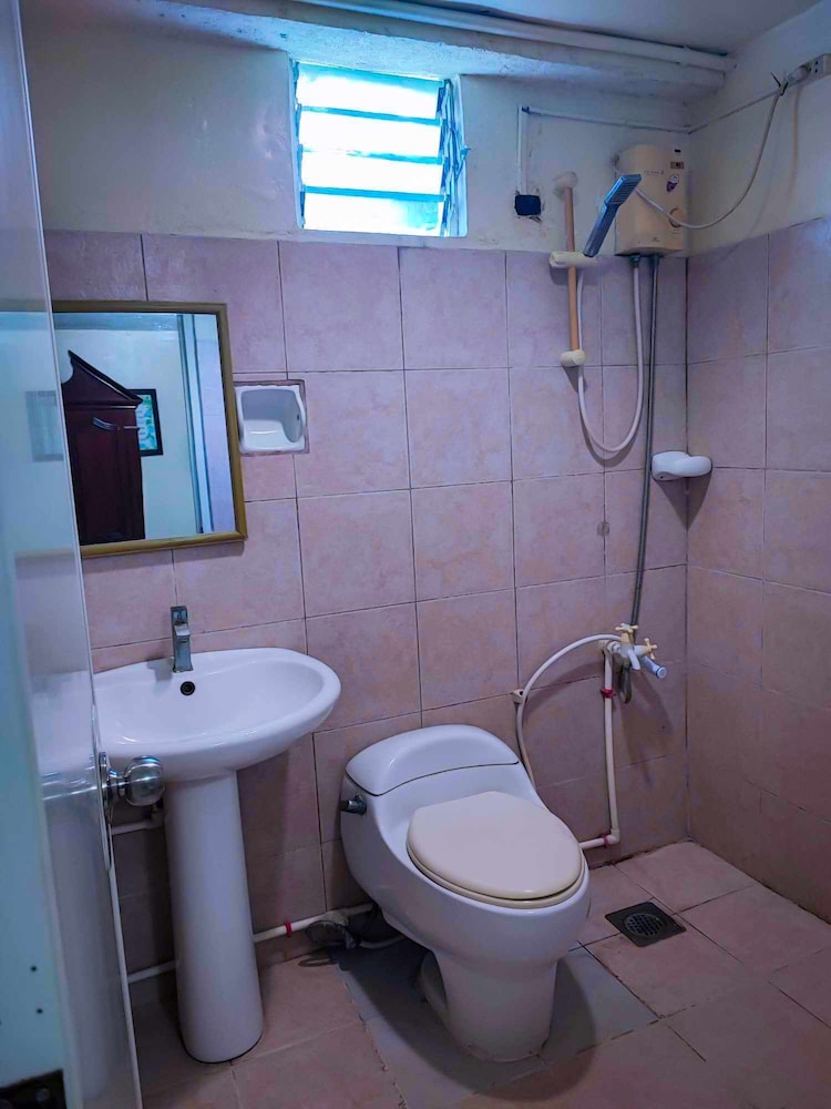 Cebu Vacations - Goland Pension House and Dormitory - Property Image 7