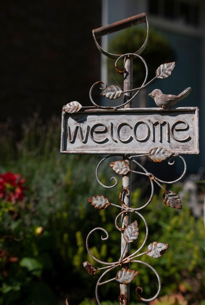 Goss Hall Bed & Breakfast