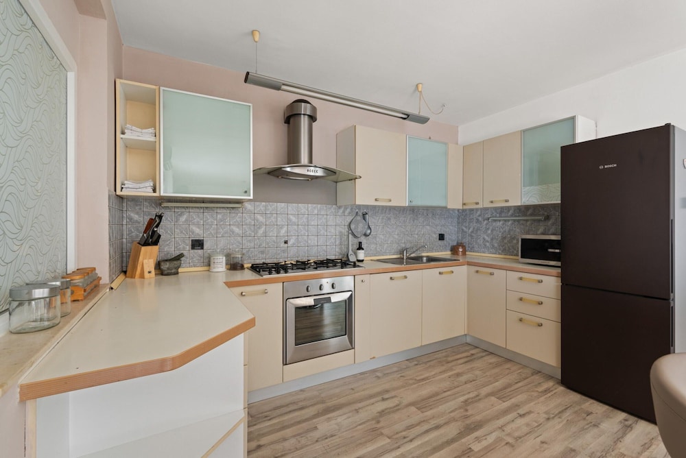 Premium Apartment With Patio