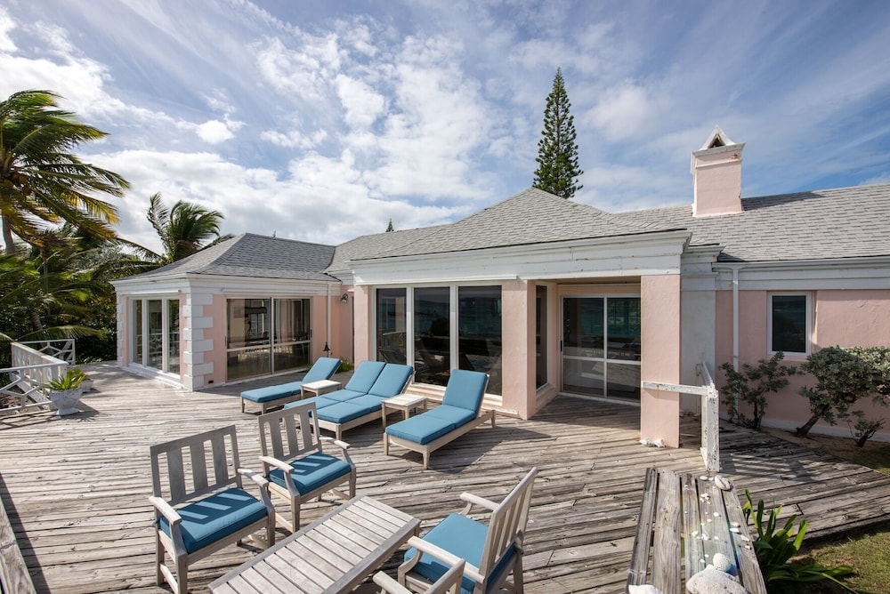 Palm Hill House 4 Bedroom Home