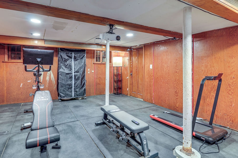 Easy Train Access to Nyc! Elegant Family Retreat
