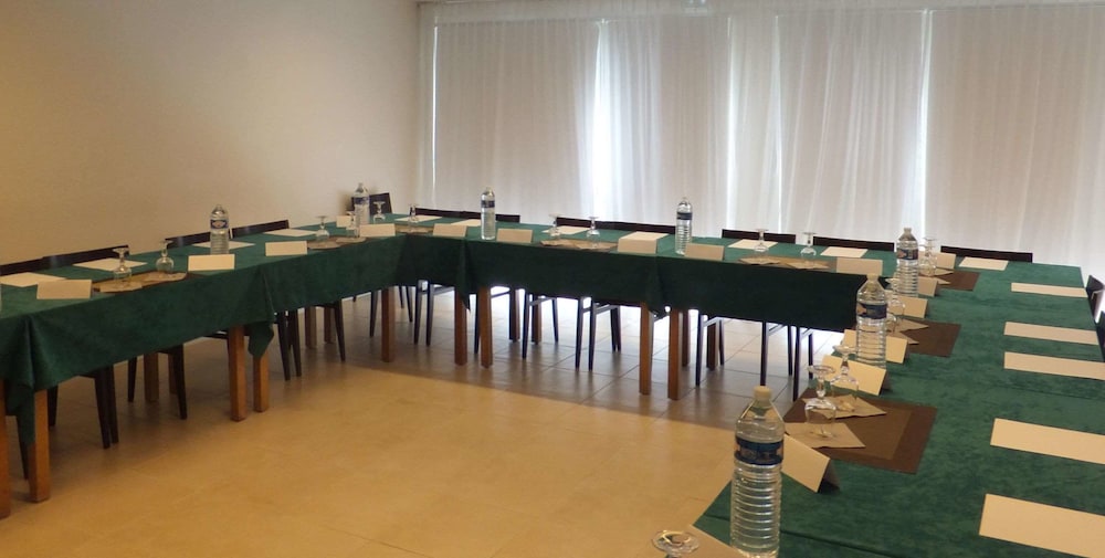meeting & event spaces