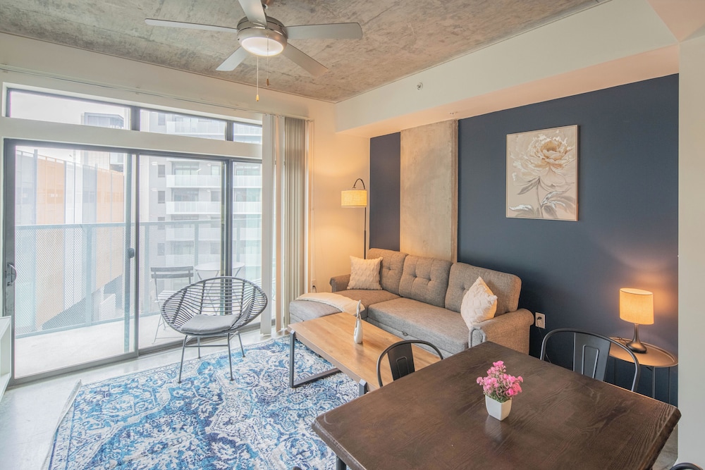 ROVE LIVING/KL - Roosevelt Point