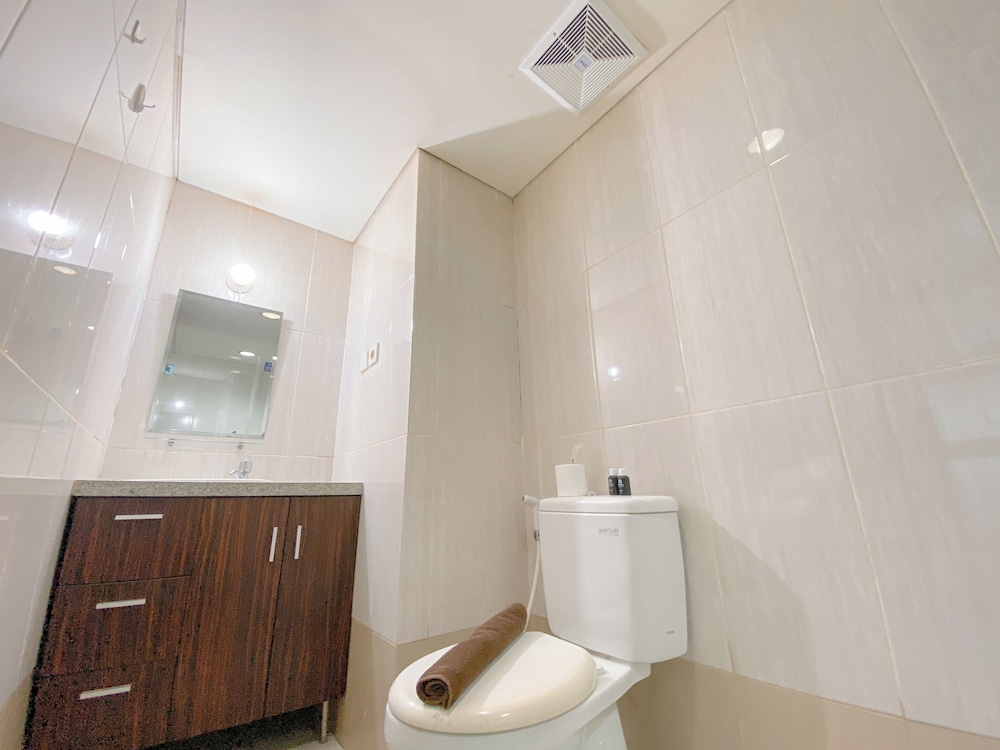 Spacious 2Br At Tamansari La Grande Apartment