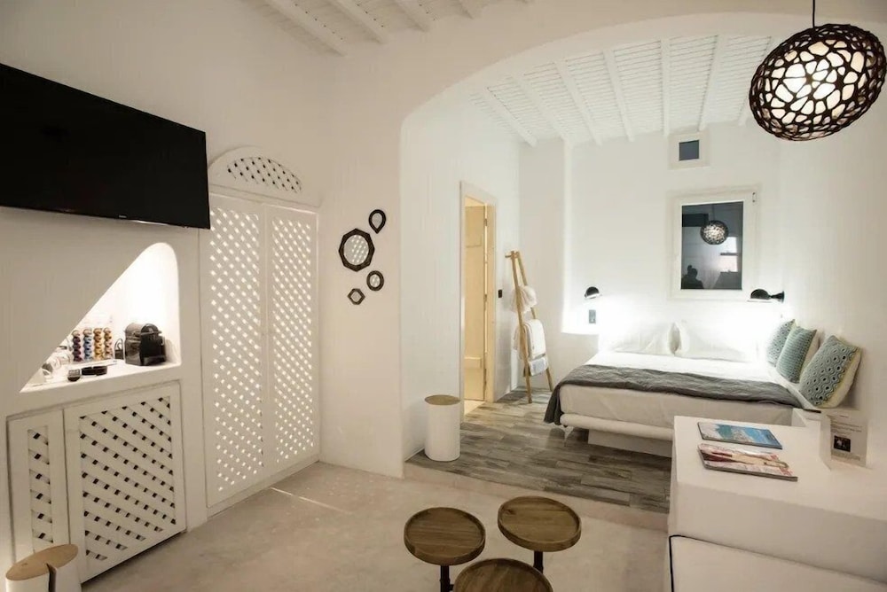 Mykonos High Cloe view 3