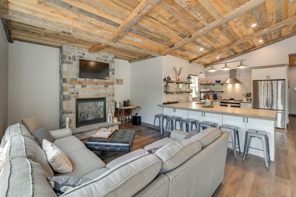 Crooked Lake Escape Near Skiing, Farms & Festivals