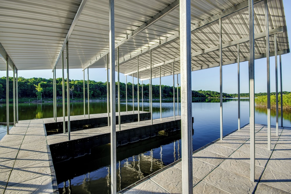 Walk to Pomme de Terre Lake: Pet-friendly Escape