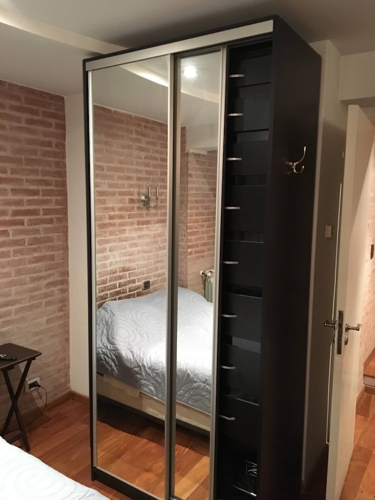 Hermoso Duplex De Estilo En El Corazón De Cañitas
