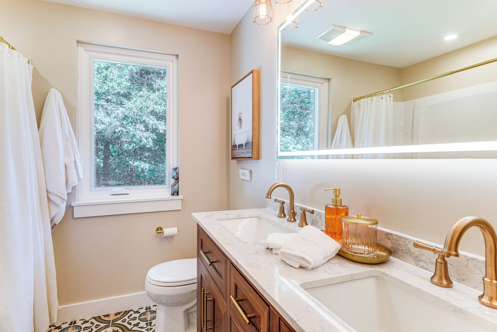 Modern Gem on 15 Acres, 5 Mi to Old Orchard Beach!
