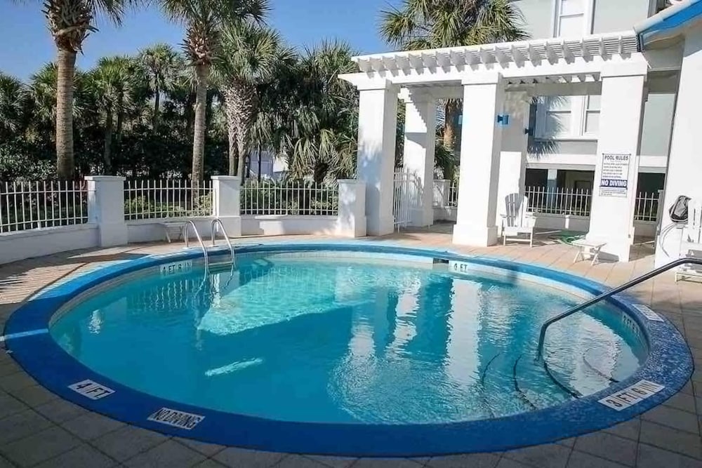 Days Like This -spacious Home Steps From the Beach