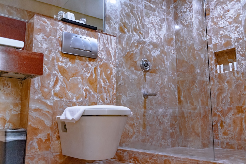 Crown Regency Beach Resort