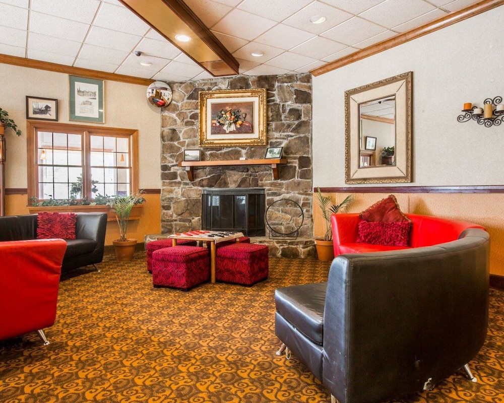 Brattleboro Vacations - Quality Inn  Conference Center - Property Image 29