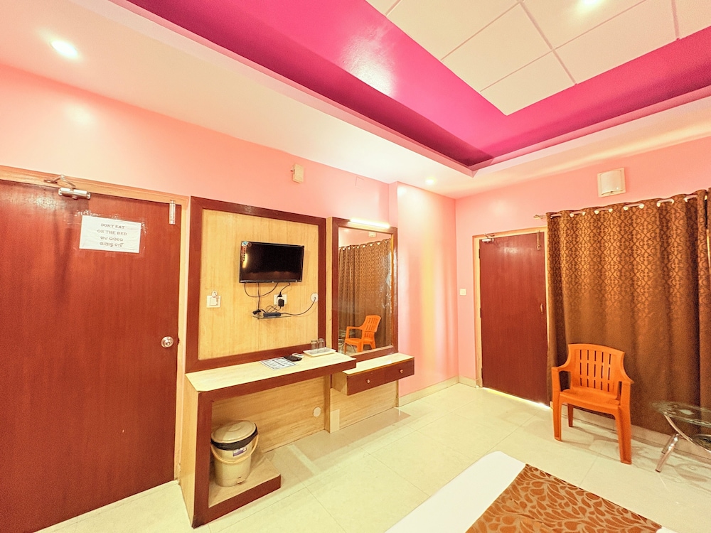 Swarna Villa puri Near Sea Beach
