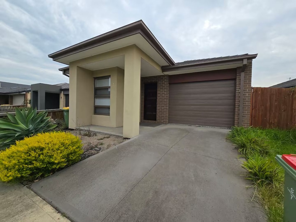 Serenity Home 7 by Hiverooms