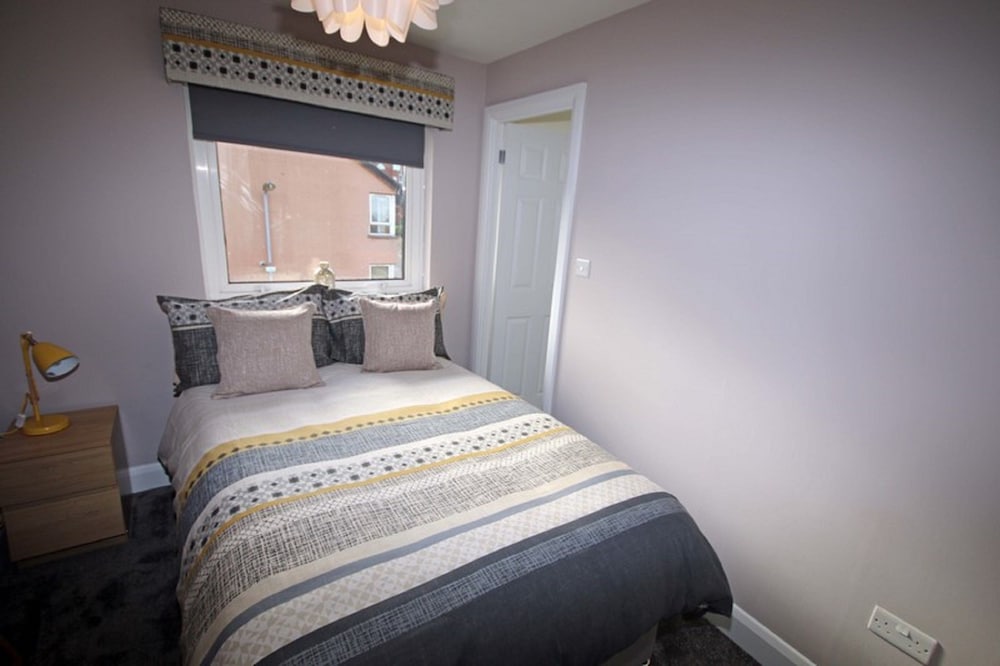 Harbour View City Centre Apartment view 4