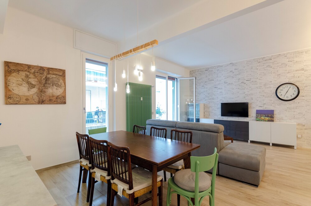 Spacious flat with Balcony