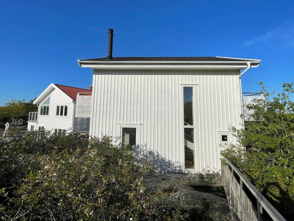 9 Person Holiday Home in Hono view 2