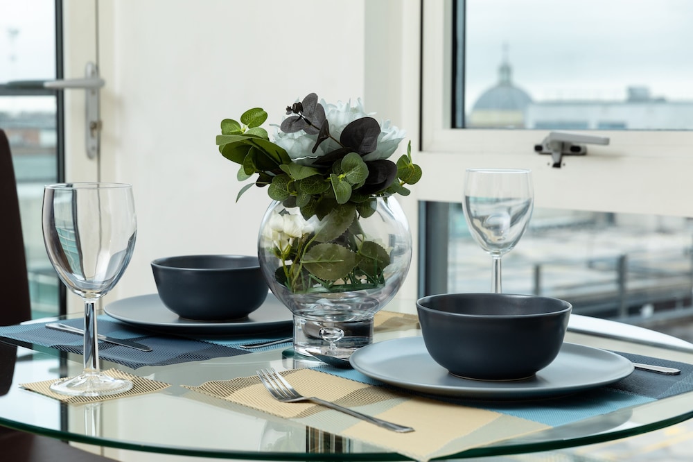 Brightleap Apartments - The Hub