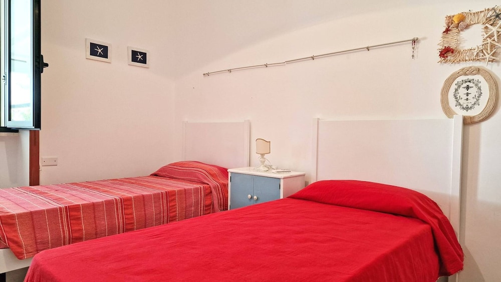 Villa Fede - 3 Bedrooms 2 Bathrooms air Conditioning by the sea