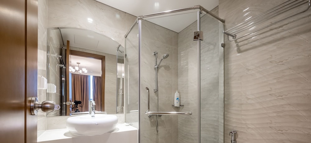 Landmark Apartment in Vinhomes Central Park