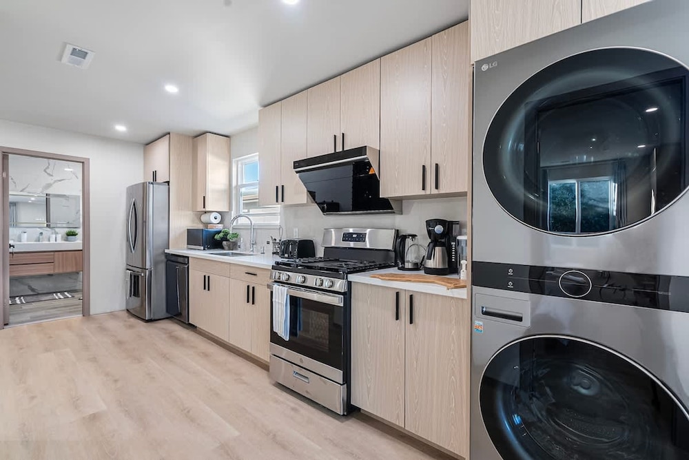 Daly City 3B Home Great Location