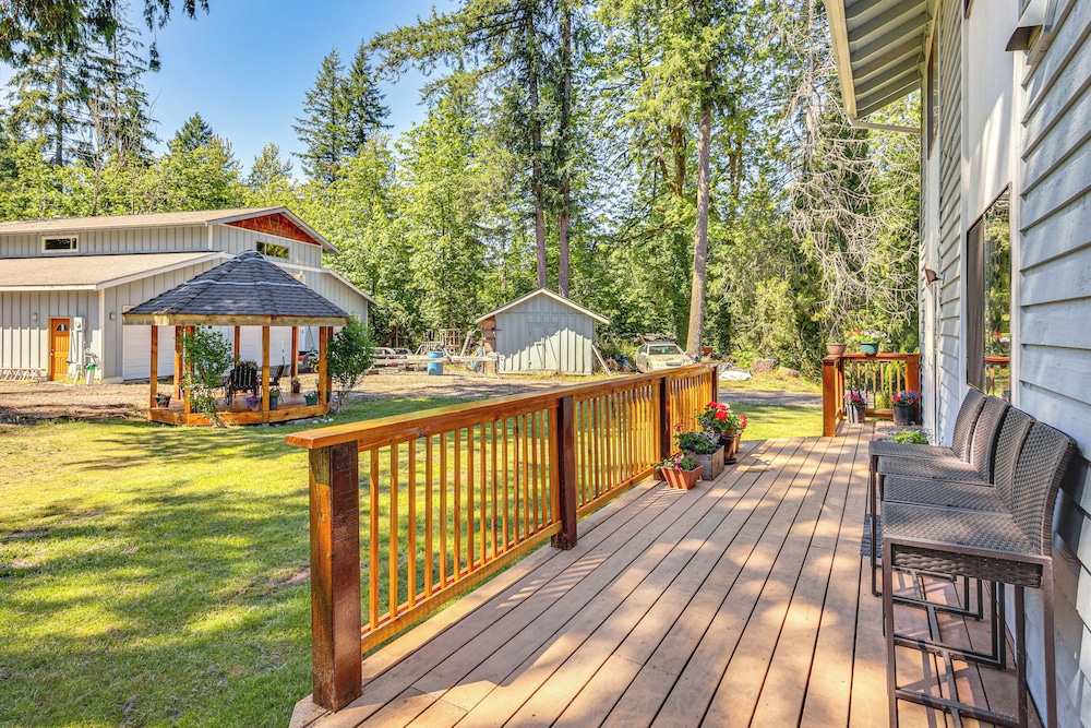 Home on > 1 Acre of Woods in Seattle Suburbs!