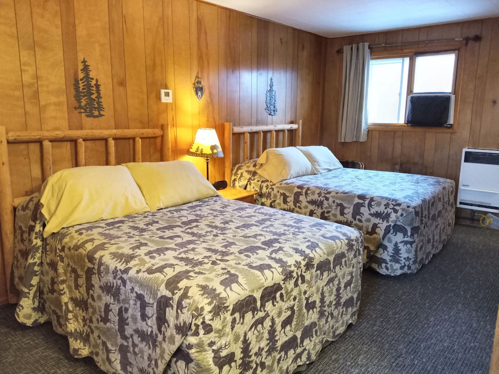 Sunshine Motel and Cabins view 5