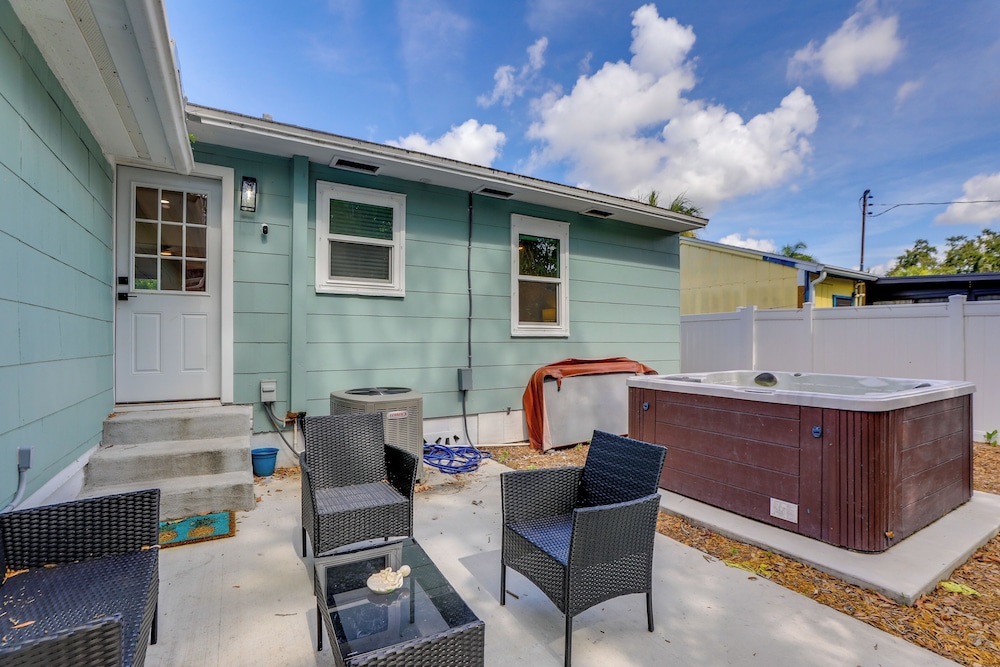 Private Hot Tub & Fenced Yard: Sleek Gulfport Home