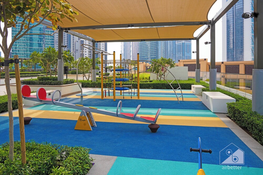 Burj Crown Luxury 3bedroom Balcony & View