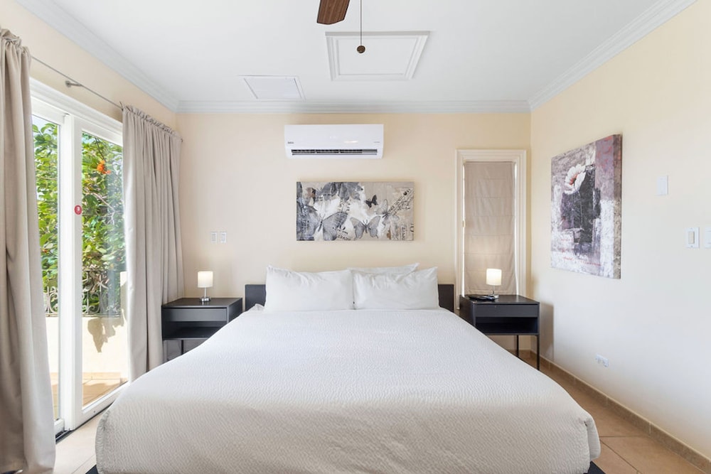 Exclusive Golf Villa Close 2 Beach Private Pool