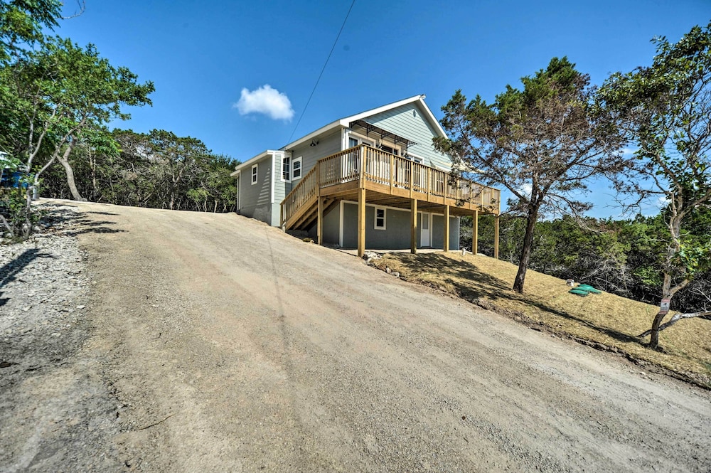 Canyon Lake Retreat w/ Deck Near Boat Ramps view 3