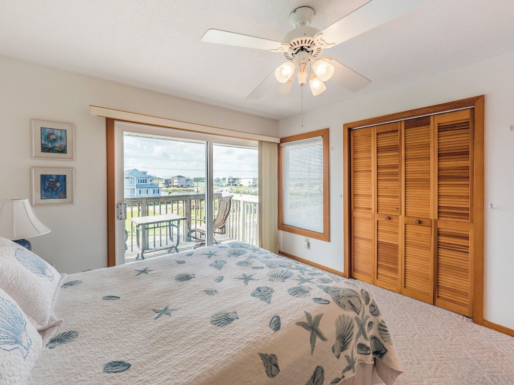 Queens Grant by Topsail Realty