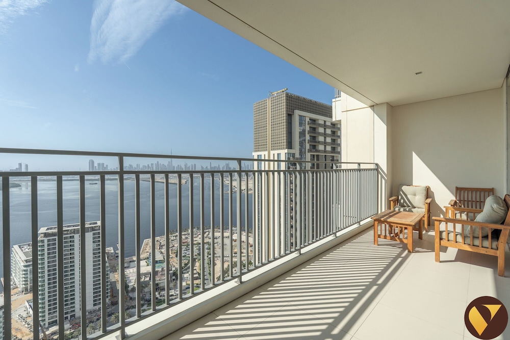 Icon Bay Creek Harbour Waterfront Living