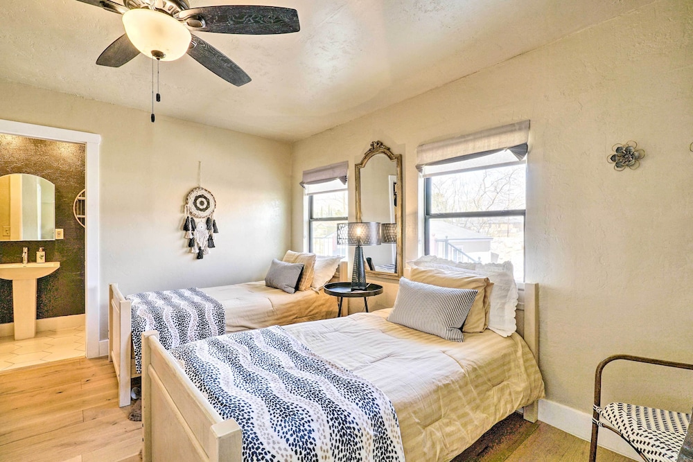 Colorful El Paso Home w/ Deck & Mtn Views! view 2