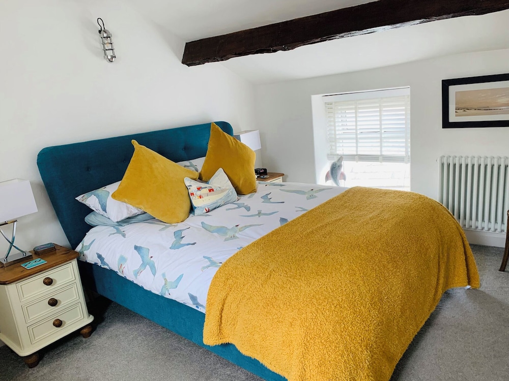 Cockle Bay Cottage view 3