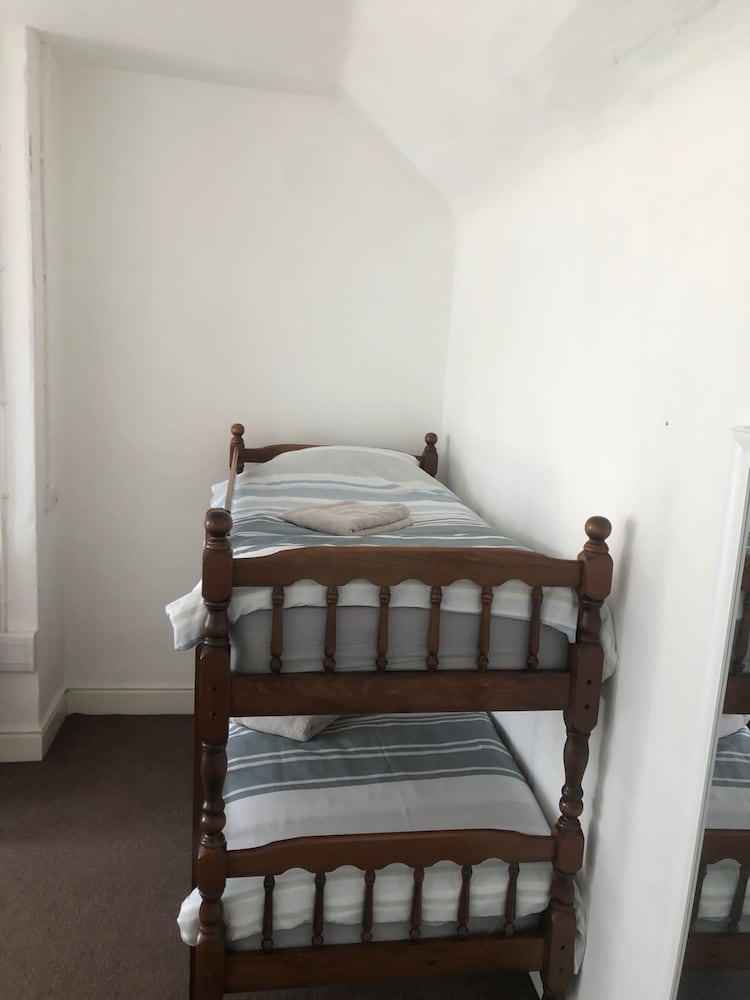 Eden Quay Guesthouse Private Rooms
