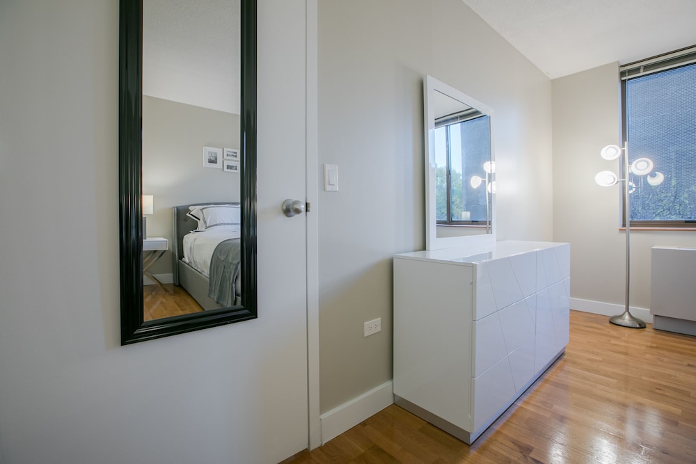 Fully Furnished 2BR 2bath Unit in NYC