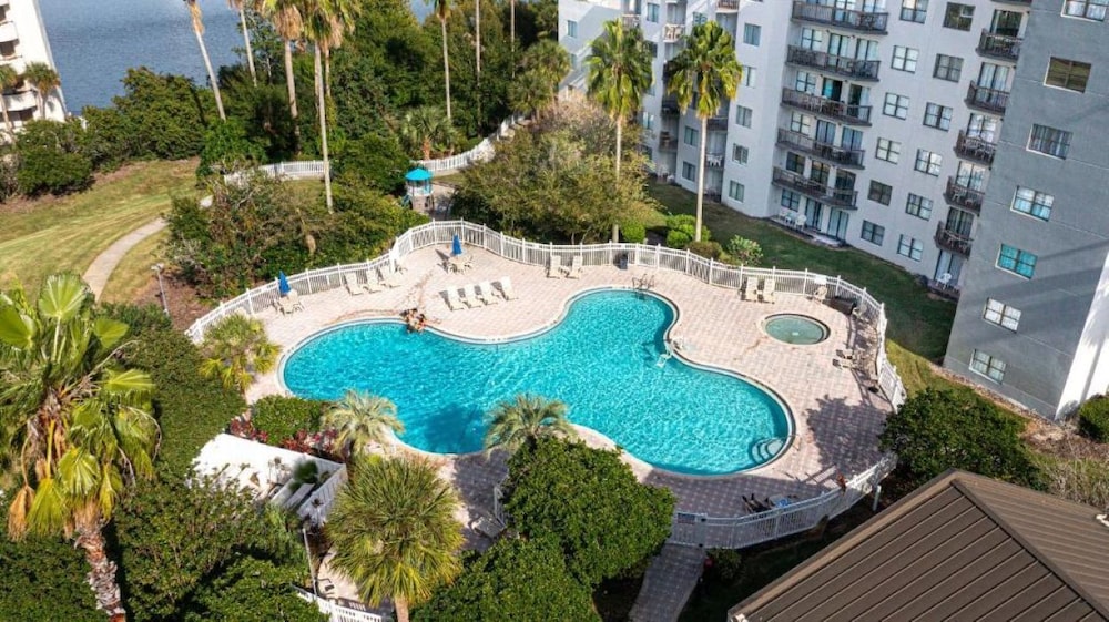 Enclave Swanky