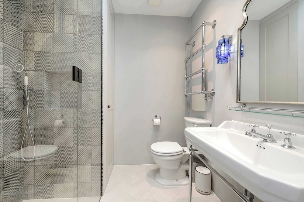 Gorgeous 3 bed House in Sloane Square With Garden